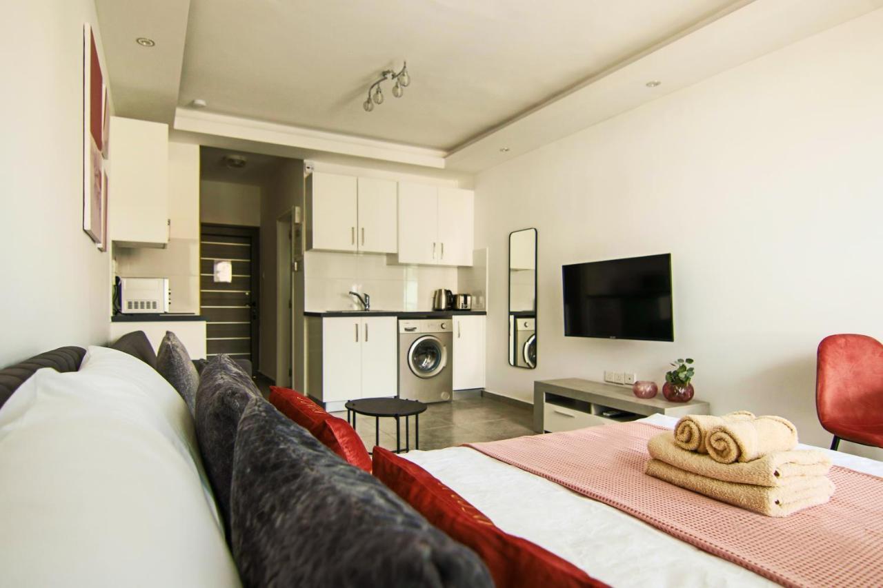 Phaedrus Living: Seaside Luxury Flat Athina 115 Appartement Paphos Buitenkant foto