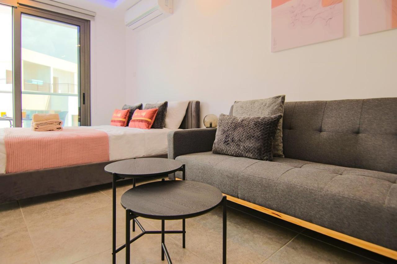 Phaedrus Living: Seaside Luxury Flat Athina 115 Appartement Paphos Buitenkant foto