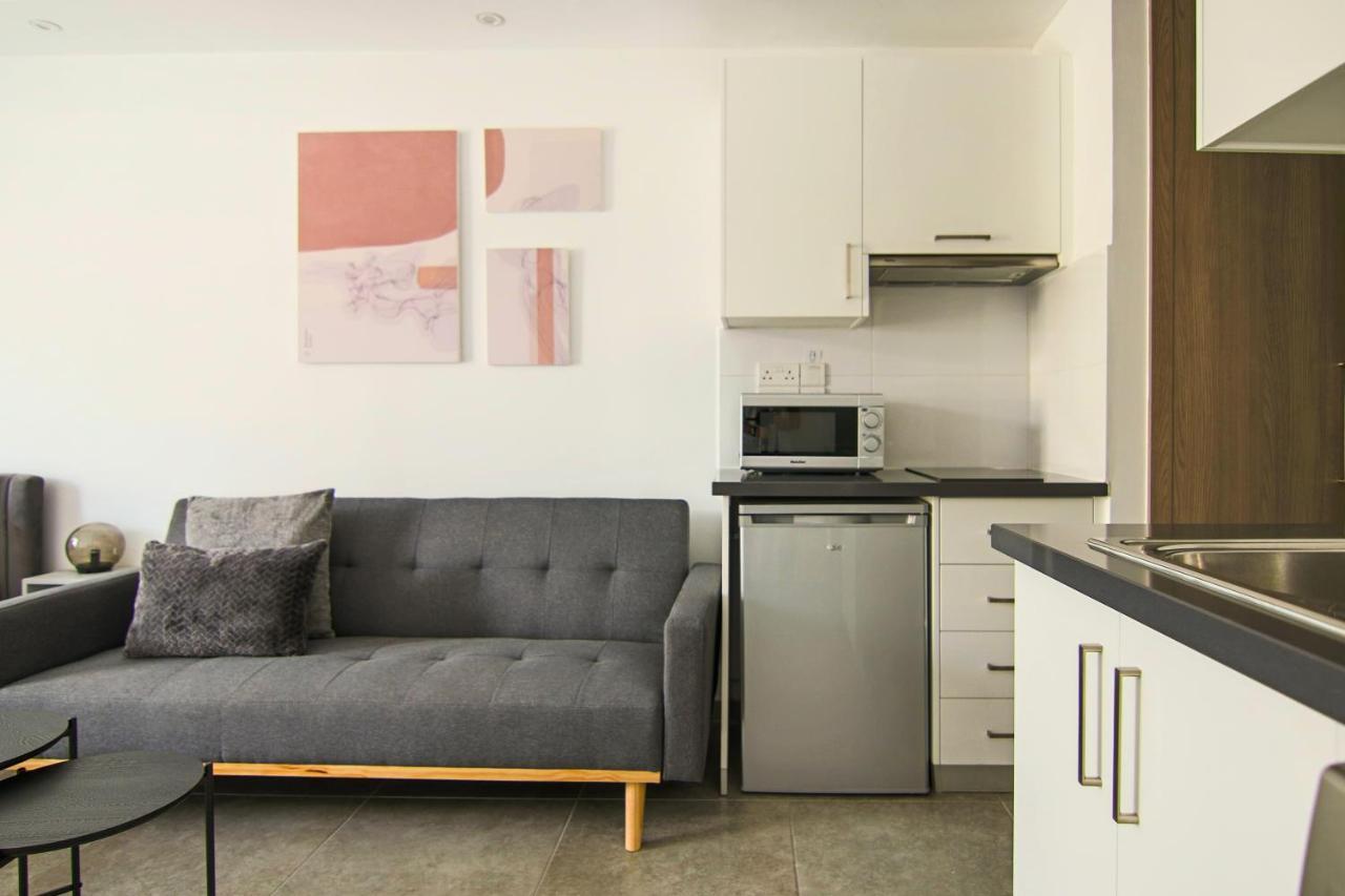 Phaedrus Living: Seaside Luxury Flat Athina 115 Appartement Paphos Buitenkant foto